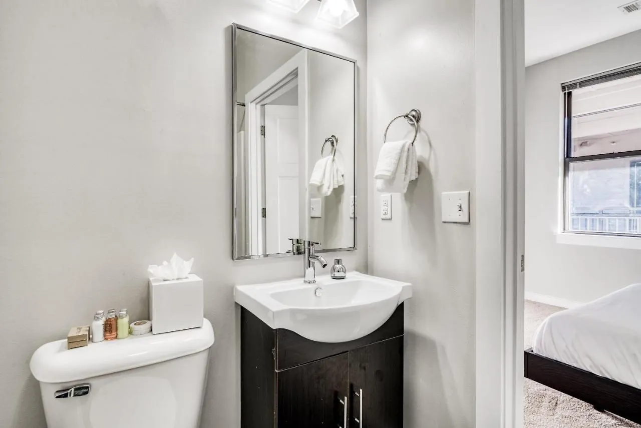 Apartman Cozysuites Music Row Spacious 2Br W Free Parking01 Nashville