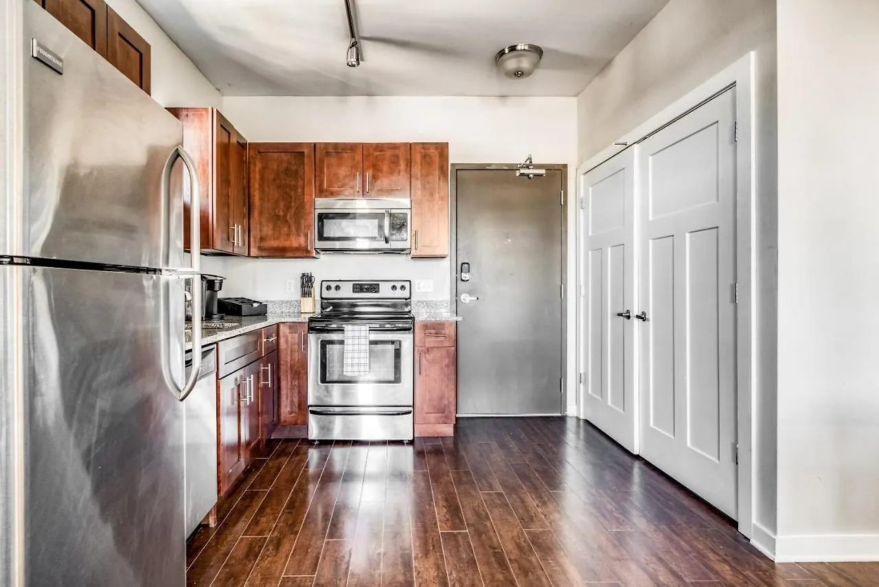 Cozysuites Music Row Spacious 2Br W Free Parking01 Nashville