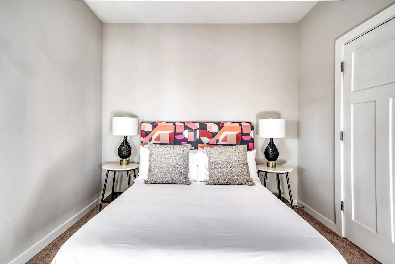Apartman Cozysuites Music Row Spacious 2Br W Free Parking01 Nashville