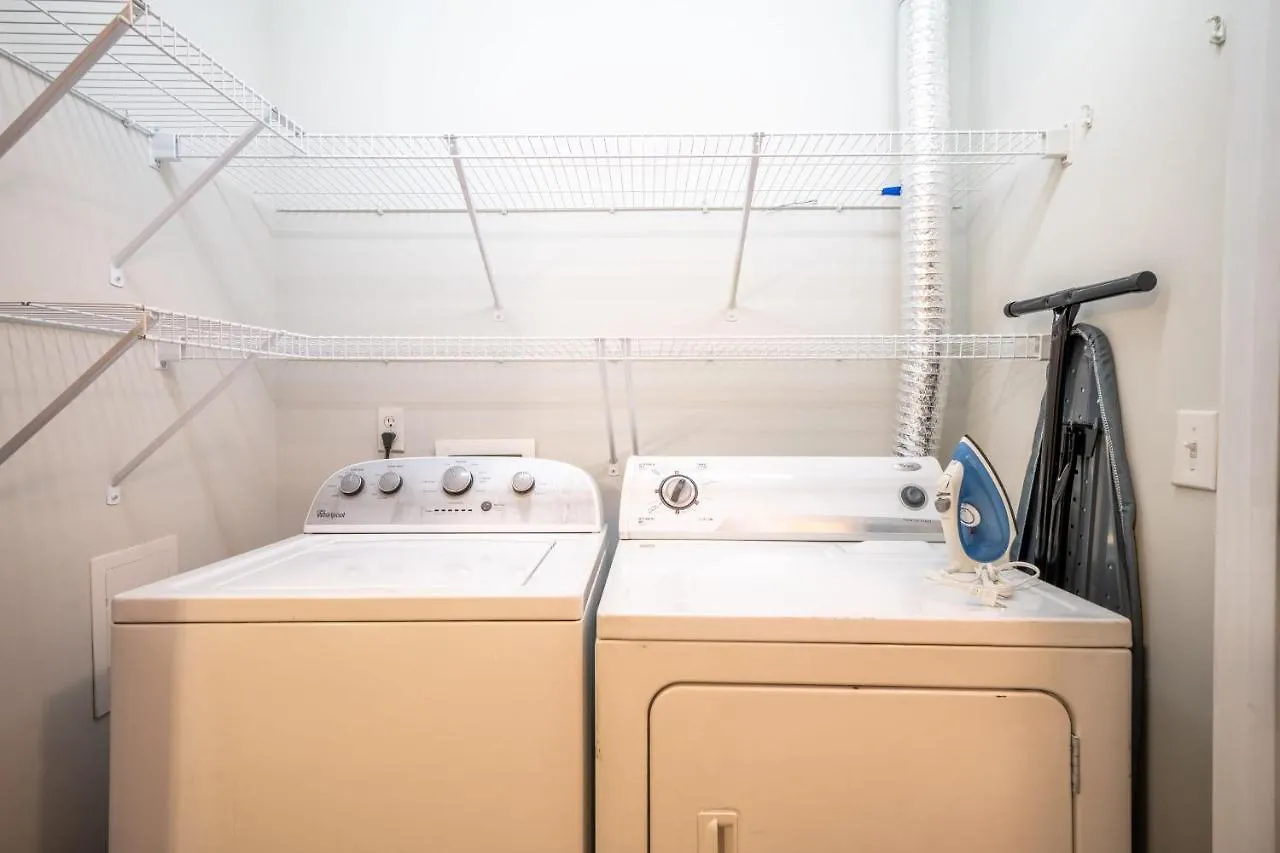 Cozysuites Music Row Spacious 2Br W Free Parking01 Nashville Apartman